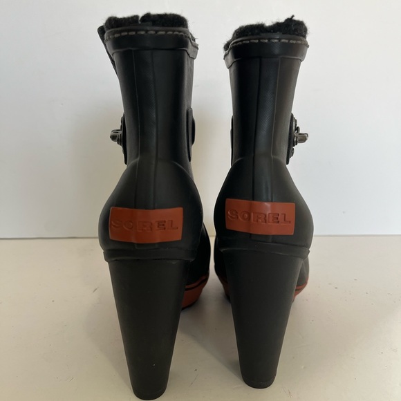 Sorel Medina Rain Heel Boot Vulcanized Rubber Black size 6 - Picture 5 of 10
